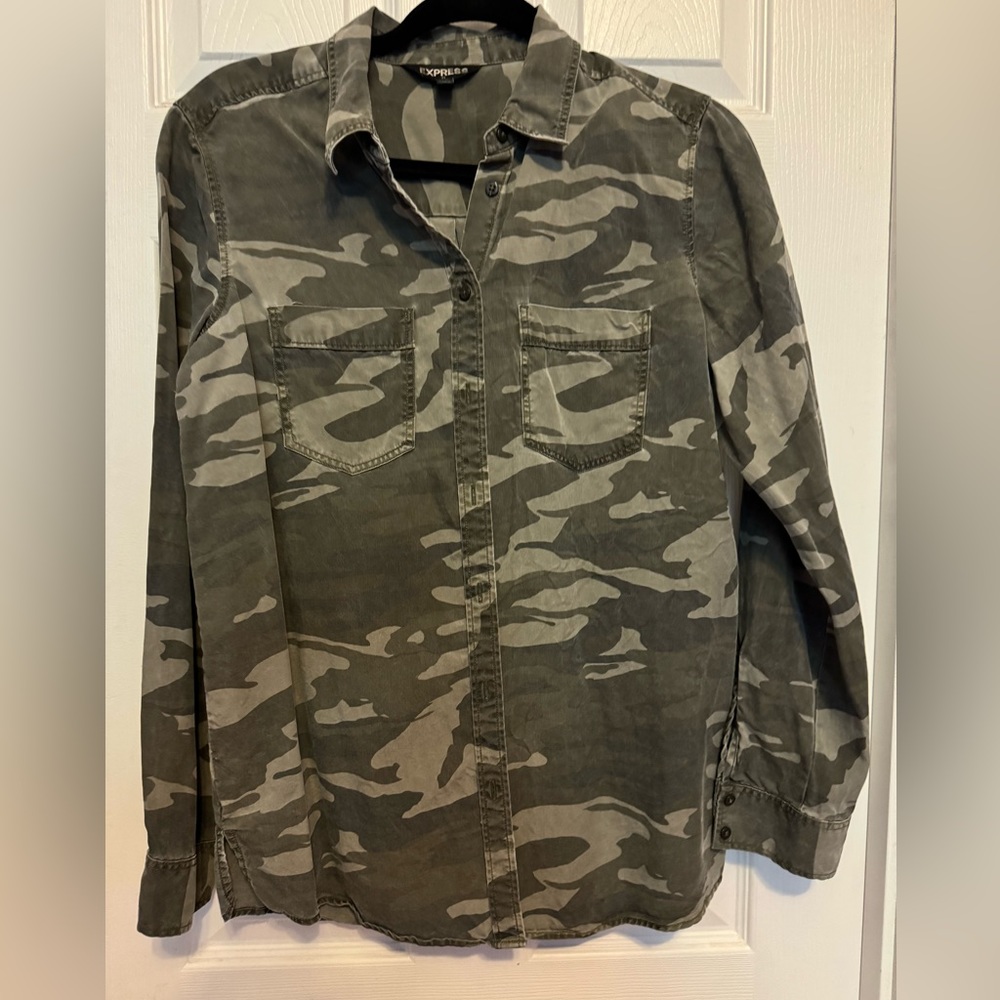 Express Camo Boyfriend Top